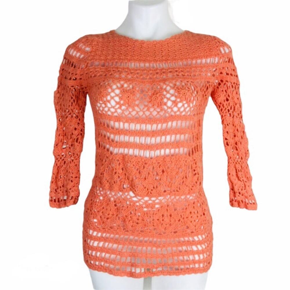 DB Coral embroidered Sweater Size Small